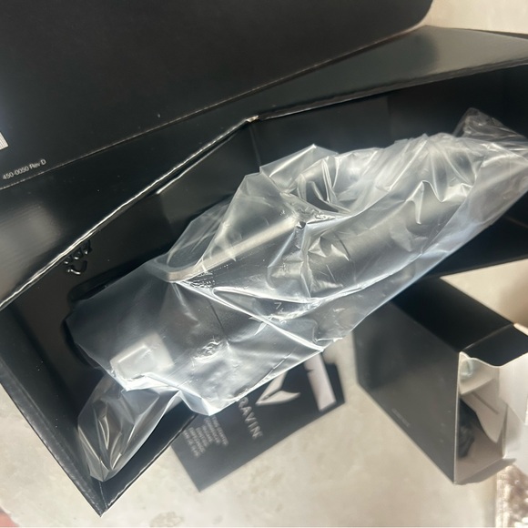 BRAND NEW IN BOX Coravin Model Two Wine Preservation System - Picture 4 of 4